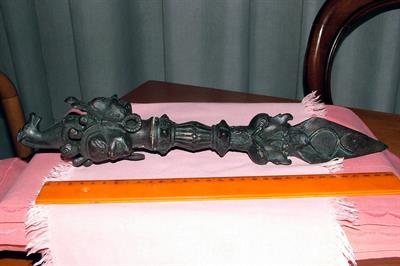Bastone cerimoniale tibetano Phur-Pa in bronzo antico