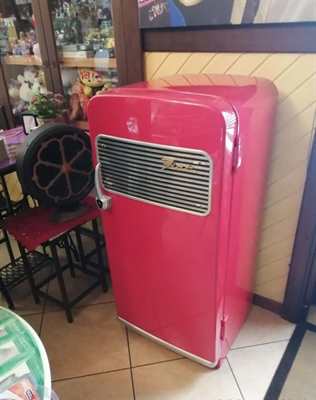 Frigorifero grigio Fiat 1950 da collezione