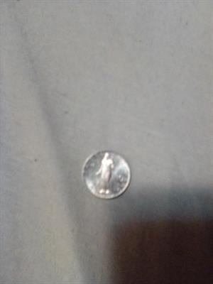 Moneta che raffigura papa pio 7 in argento