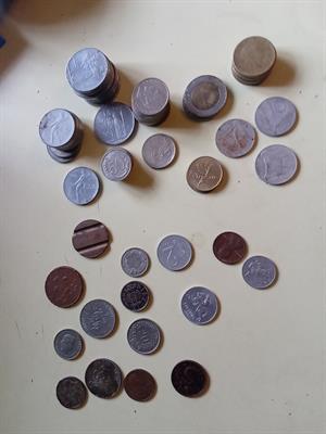 Piccola collezione Lire e qualche altra moneta