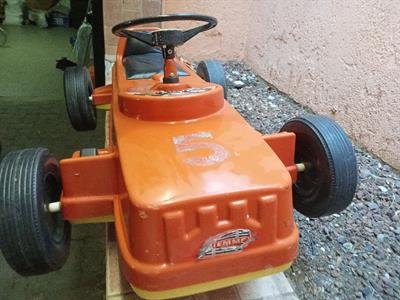 Macchina a batteria vintage, colore originale - Anteprima 5