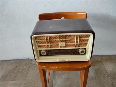 Radio fine anni sessanta