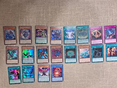 Carte yu gi oh brillanti vendibili singolarmente