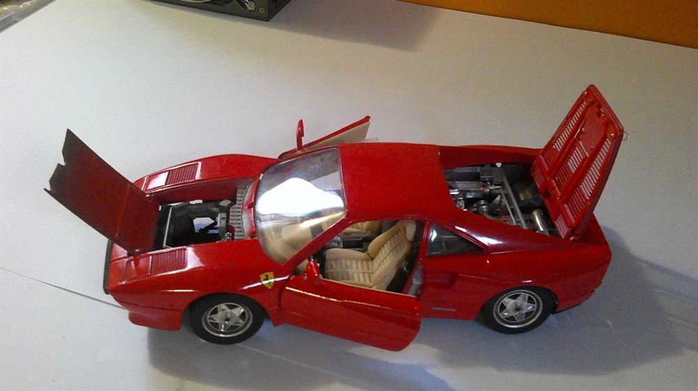 Foto 2Modellino Ferrari GTO 1984