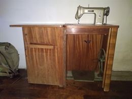 Macchina da cucire vintage - Anteprima 2