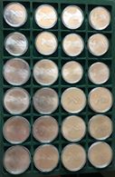 Collezione di 60 medaglie Papali Lauffer