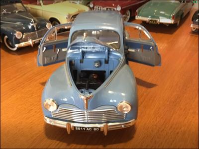 Peugeot 203 Berlina H/T 1/18