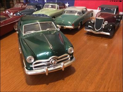 FORD 1949 1/18